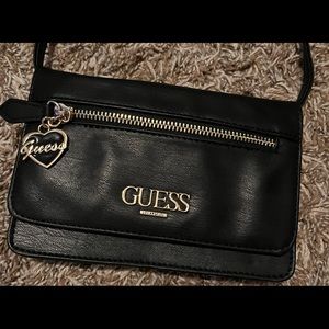 Guess crossbody purse